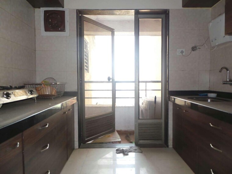 Kitchen, upper-east-97 3 Bedroom 1250 Sq.Ft. Apartment In Malad East Mumbai 9501547
