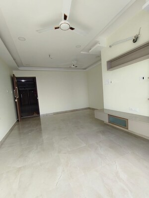 Living Room in 2 BHK Apartment at Malad West – for Rent
