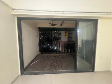 Parking in 3 BHK Apartment at Lodha Paradise, Majiwada – for Rent