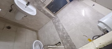 Bathroom in Studio Apartment at Amrapali Princely Estate, Sector 76 – for Rent