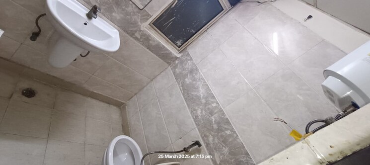 Bathroom, amrapali-princely-estate Studio 550 Sq.Ft. Apartment In Sector 76 Noida 9501584