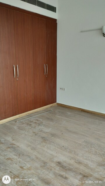 Furnished Amenities in 4 BHK Apartment at Ireo The Grand Arch, Sector 58 – for Rent