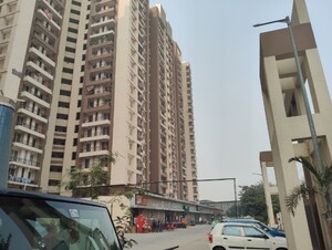  Shop – Exterior View View at Amrapali Golf Homes, Sector 4 Greater Noida - for Sale