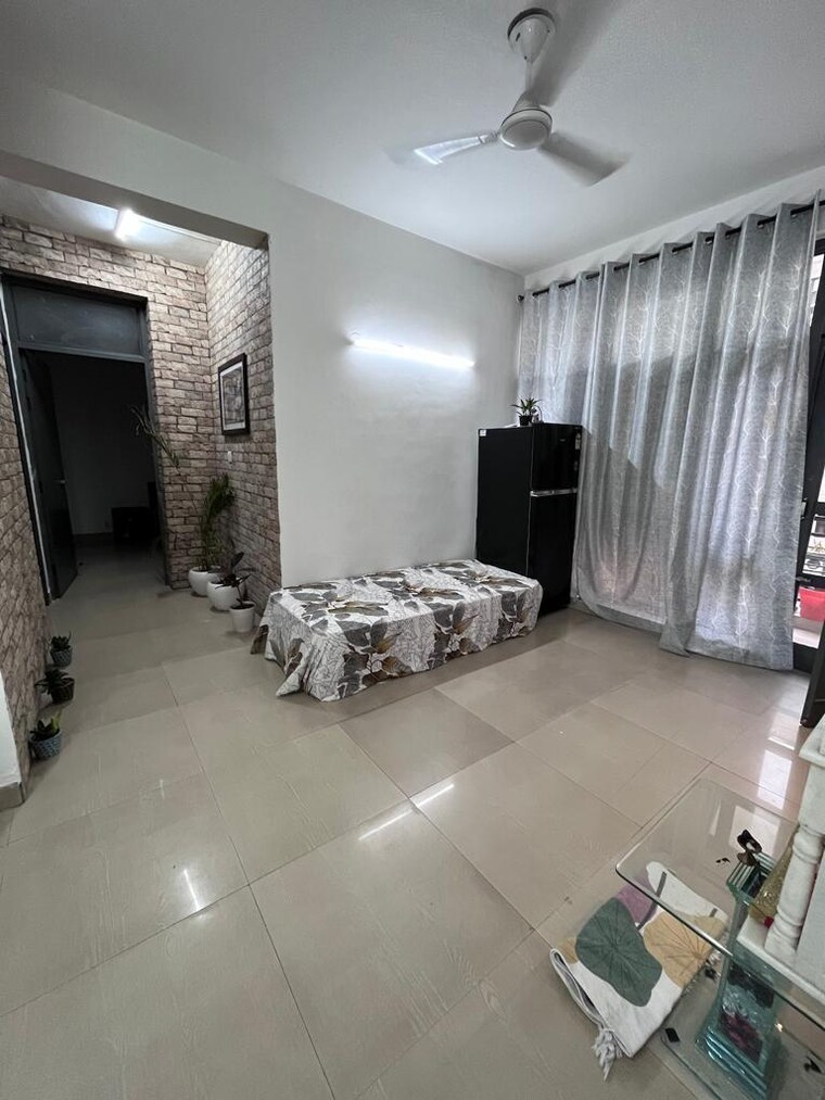 Living Room, surya-towers-zirakpur 3 Bedroom 1500 Sq.Ft. Apartment In Lohgarh Zirakpur 9501650