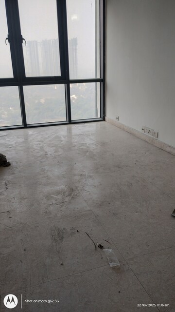 Room in 4 BHK Apartment at Ireo The Grand Arch, Sector 58 – for Rent