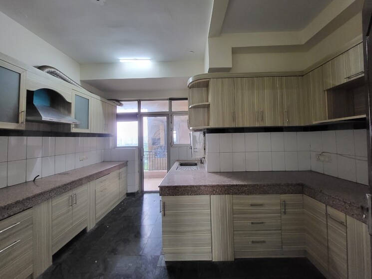 Kitchen, central-park-ii-bellevue 3 Bedroom 2350 Sq.Ft. Apartment In Sector 48 Gurgaon 9501713