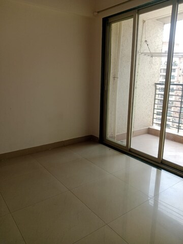 Room in 3 BHK Apartment at Nahar Camellia Apartment, Chandivali – for Rent