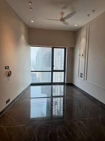 Room in 4 BHK Apartment at Lodha The World Towers World One Tier 2, Worli – for Rent