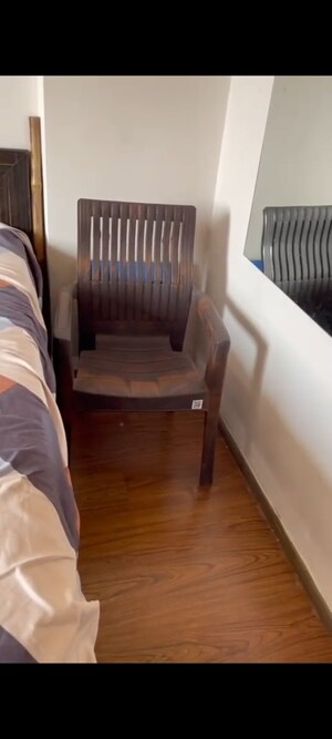  2 BHK Apartment at Amrapali Golf Homes, Sector 4 Greater Noida – for Rent