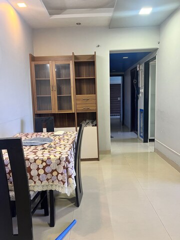 1 BHK Apartment For Rent in K Raheja Heights, Malad East