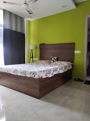 Bedroom in 1.5 BHK Apartment at Hiranandani Estate, Ghodbunder Road – for Rent