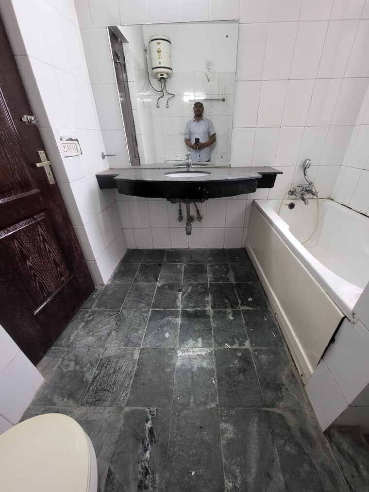 Kitchen, central-park-ii-bellevue 3.5 Bedroom 2550 Sq.Ft. Apartment In Sector 48 Gurgaon 9501790