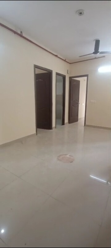 2 BHK Apartment For Rent in Charms Castle, Raj Nagar Extension