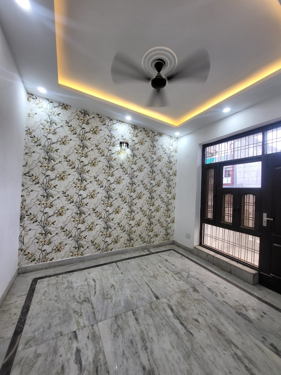 3 BHK Builder Floor For Sale in Green Fields Colony
