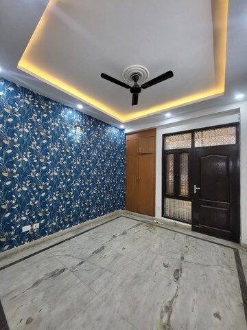 Bedroom in 3 BHK Builder Floor at Green Fields Colony – for Sale
