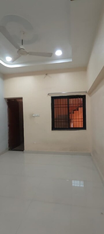 Room in 2.5 BHK Independent House at Uppadhyay Nagar – for Rent