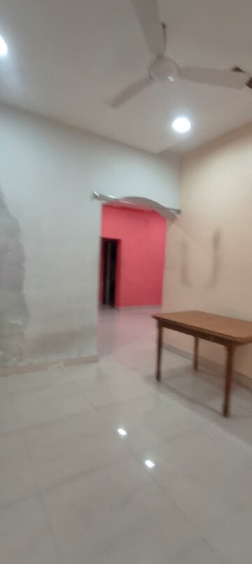 Room in 2.5 BHK Independent House at Uppadhyay Nagar – for Rent