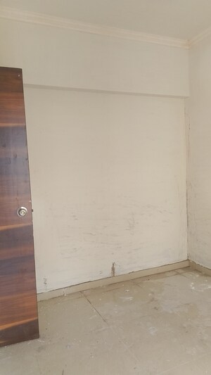 Room in 1 BHK Apartment at Shalibhadra Yash, Nalasopara West – for Rent