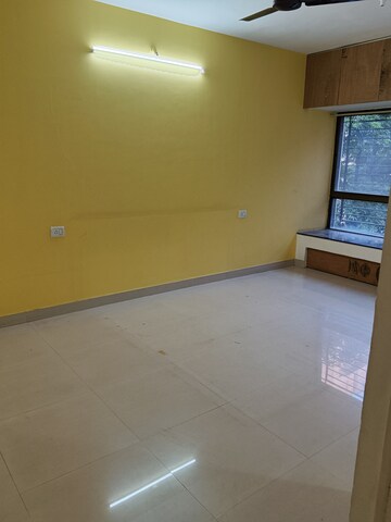 Room in 3 BHK Apartment at DSK Garden Enclave, Kondhwa – for Rent