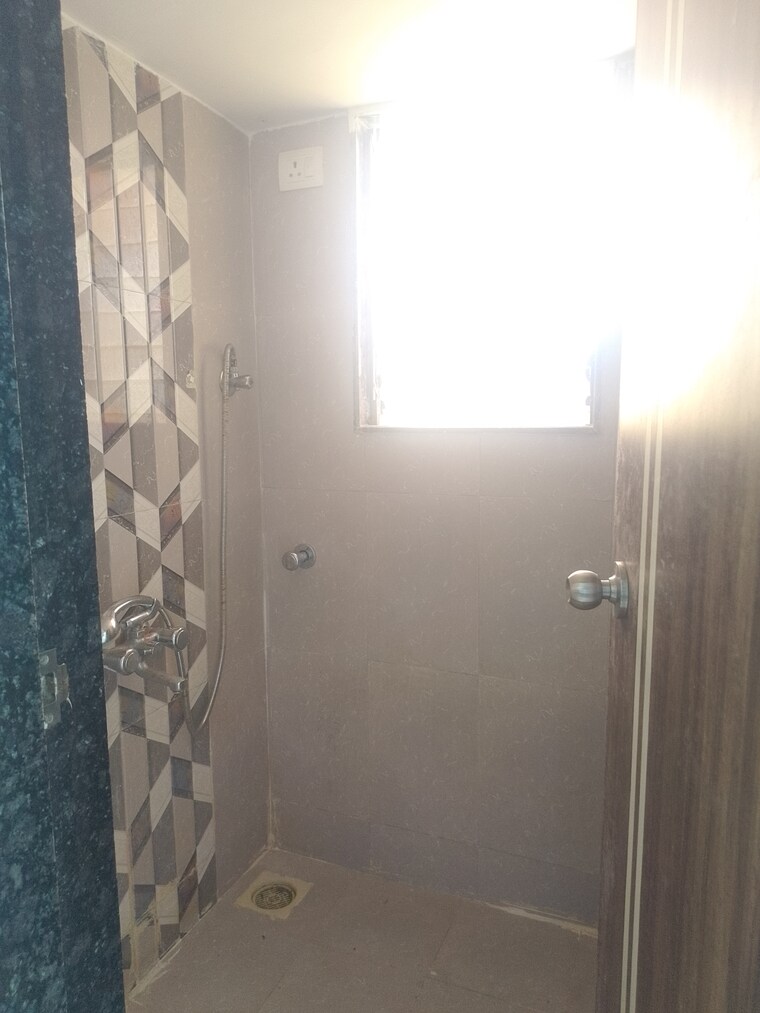 Bathroom, sb-lifespaces-sandeep-heights 1 Bedroom 550 Sq.Ft. Apartment In Nalasopara West Palghar 9501874