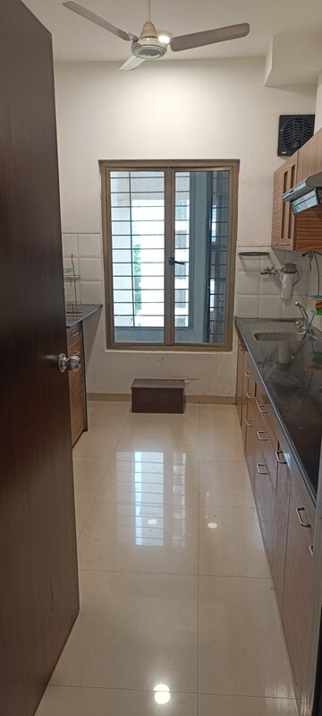 Kitchen in 2.5 BHK Apartment at Oberoi Realty Woods, Goregaon East – for Rent