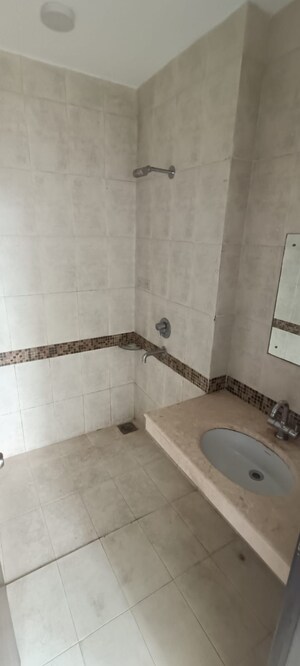 Bathroom in 2.5 BHK Apartment at Oberoi Realty Woods, Goregaon East – for Rent