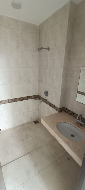 Bathroom in 2.5 BHK Apartment at Oberoi Realty Woods, Goregaon East – for Rent