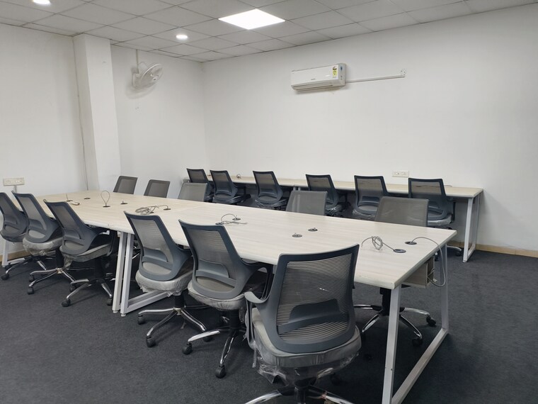 Team Area, industrial area Commercial Office Space 1000 Sq.Ft. In Industrial Area Mohali 9501893