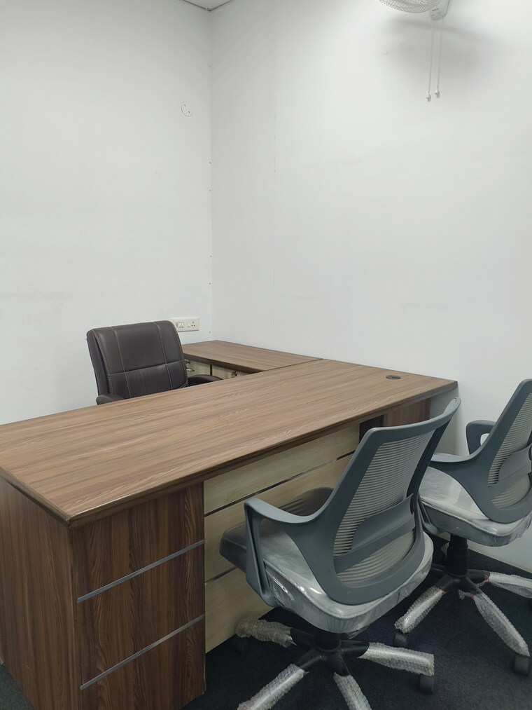 Team Area, industrial area Commercial Office Space 1000 Sq.Ft. In Industrial Area Mohali 9501893