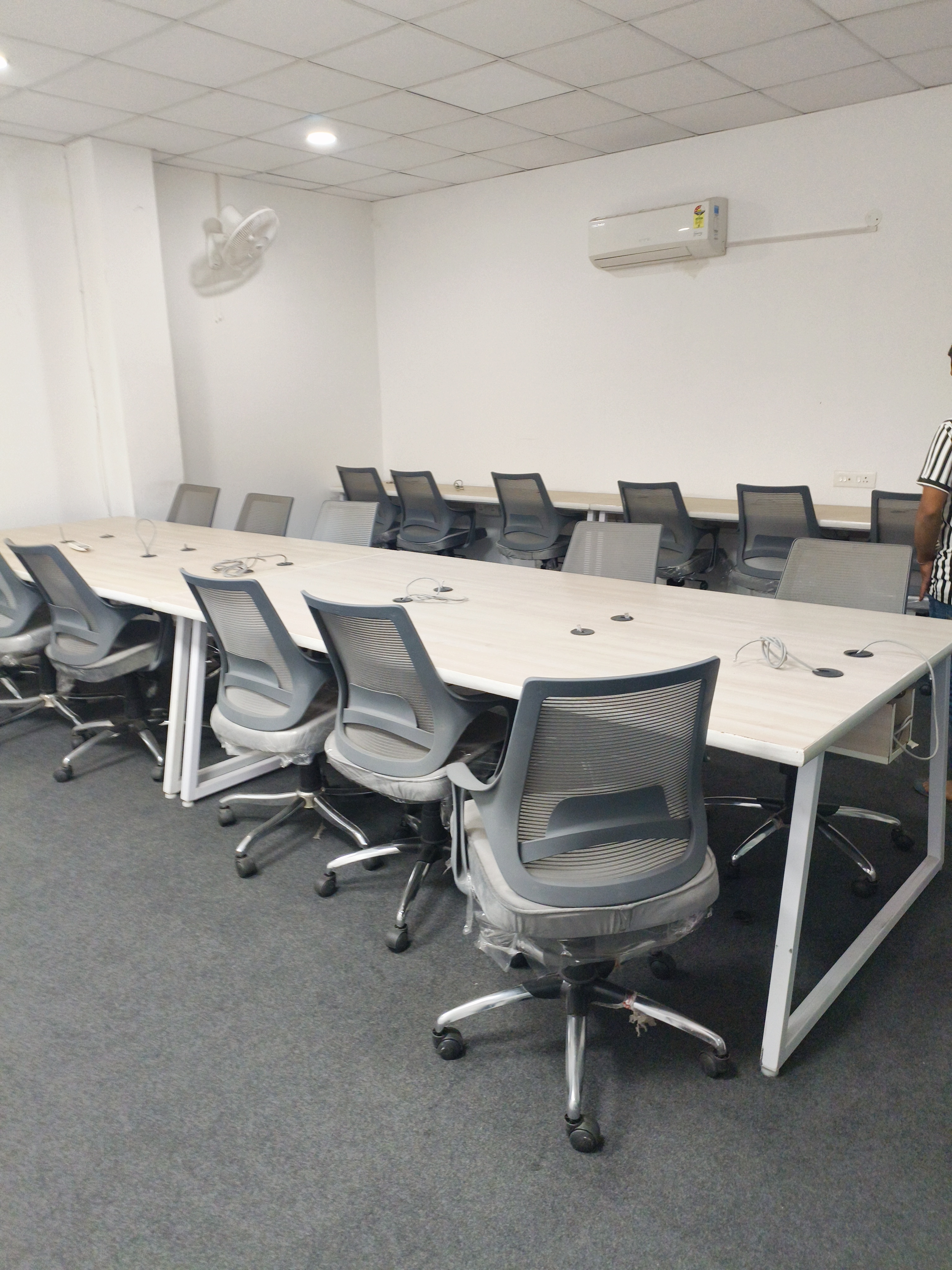 Office Space For Rent in Industrial Area