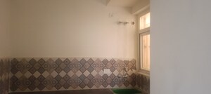 Room in 2 BHK Apartment at Signature Global Prime, Sector 63a – for Rent