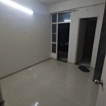 Room in 2 BHK Apartment at Signature Global Solera 2, Dharampur – for Rent