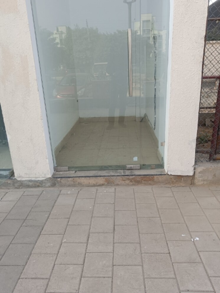 Floor Plan, signature-global-prime Commercial Shop 220 Sq.Ft. In Sector 63a Gurgaon 9502031