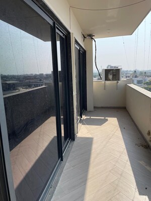 Balcony in 3 BHK Builder Floor at Sector 9 Panchkula – for Rent