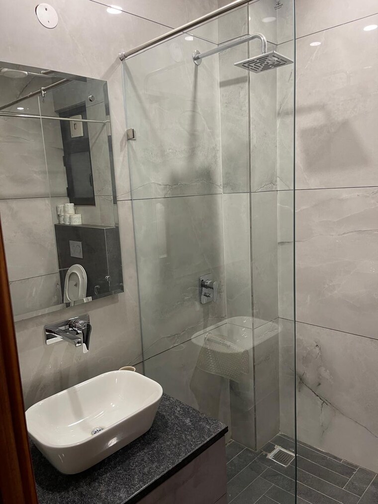 Bathroom, sector 9 panchkula 3 Bedroom 2250 Sq.Ft. Builder Floor In Sector 9 Panchkula Panchkula 9501964