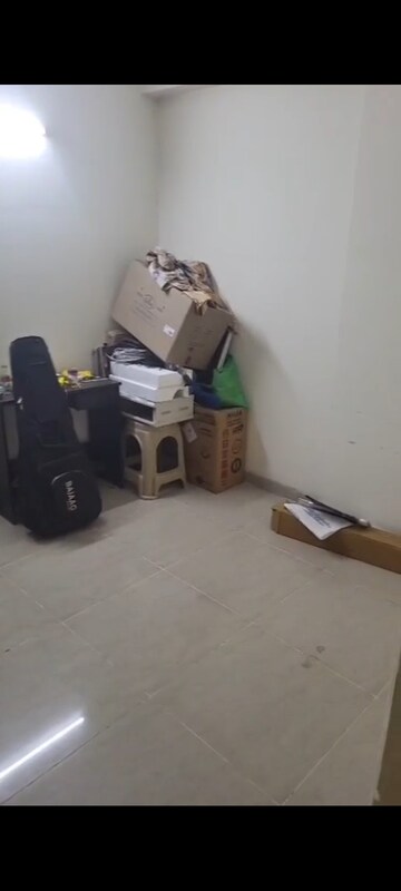 Room in 3 BHK Apartment at Saviour Green Arch, Tech Zone 4 Greater Noida – for Rent