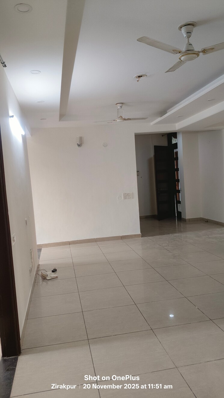 Room, dhakoli 3.5 Bedroom 2395 Sq.Ft. Apartment In Dhakoli Zirakpur 9502259