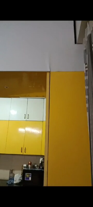 Furnished Amenities in 3 BHK Apartment at Panchsheel Greens, Sector 16 Greater Noida – for Rent