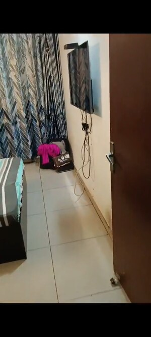 Furnished Amenities in 3 BHK Apartment at Panchsheel Greens, Sector 16 Greater Noida – for Rent