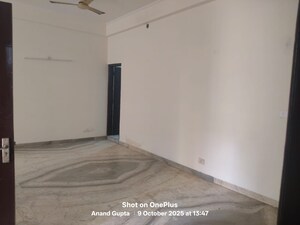 Room in  Pg at Sector 71 – for Rent