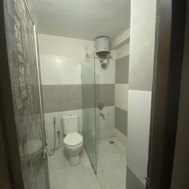 Bathroom, nipania 3 Bedroom 1893 Sq.Ft. Apartment In Nipania Indore 9502345