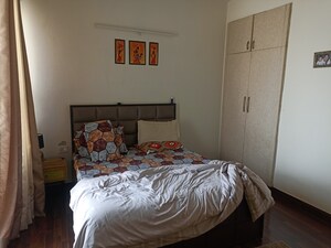 3 BHK Apartment For Rent in Mapsko Paradise, Sector 83
