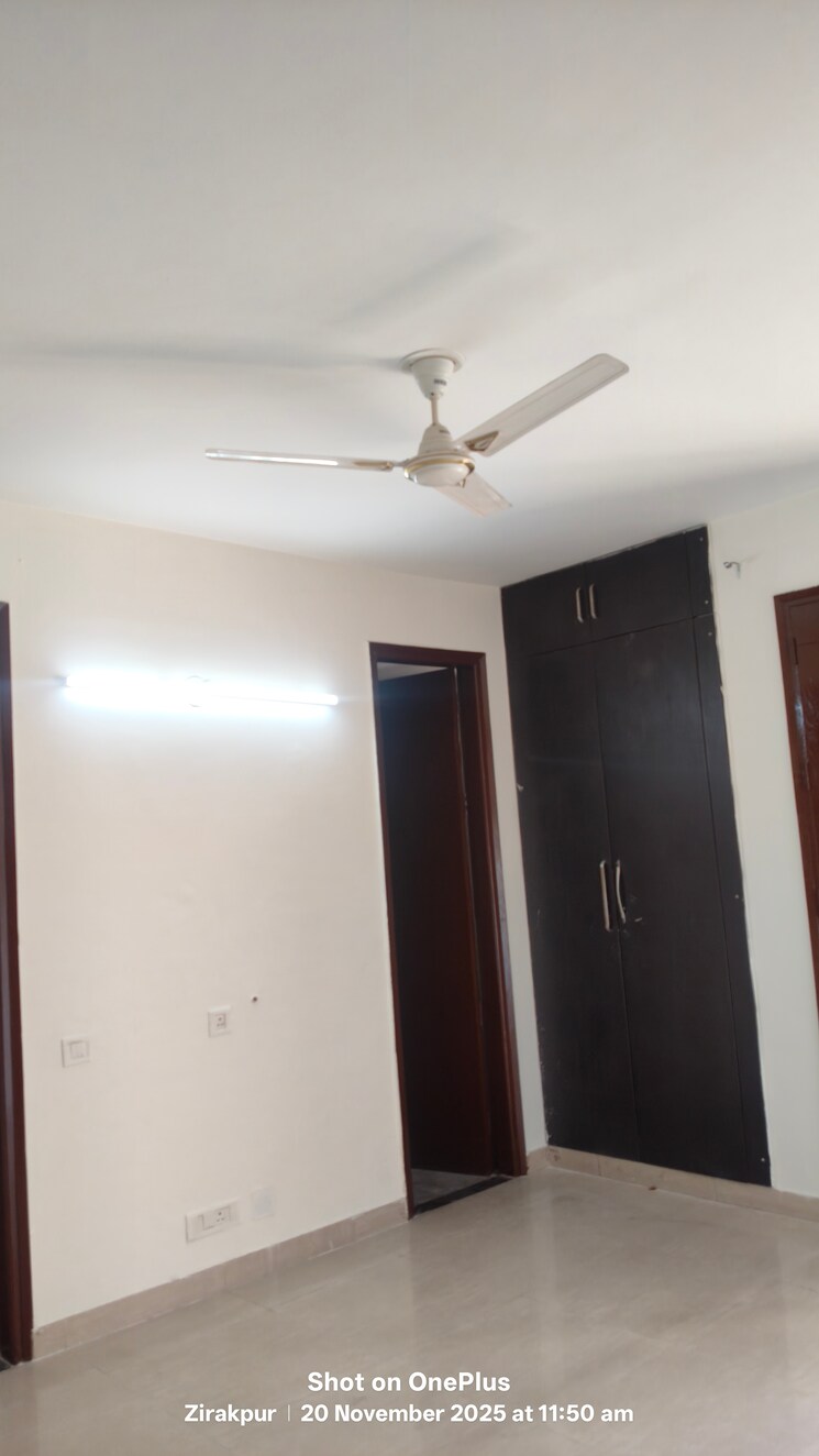 Room, dhakoli 3.5 Bedroom 2395 Sq.Ft. Apartment In Dhakoli Zirakpur 9502343