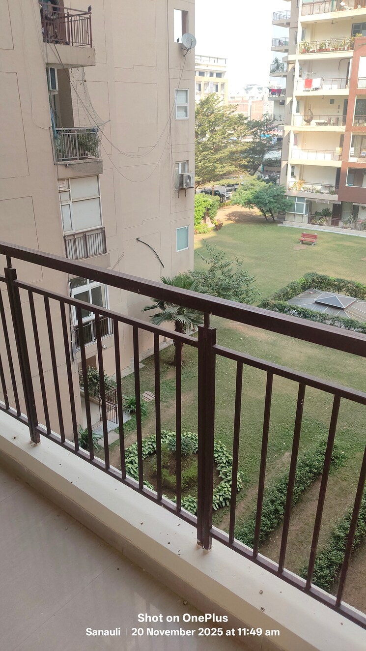 Balcony, dhakoli 3.5 Bedroom 2395 Sq.Ft. Apartment In Dhakoli Zirakpur 9502343