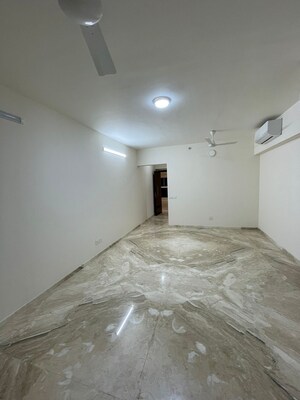 Room in 3 BHK Apartment at L&T Emerald Isle, Powai – for Sale