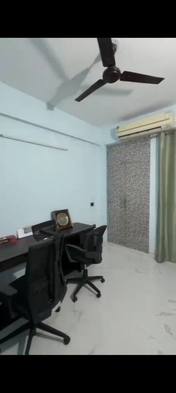 Master Bedroom in 3 BHK Apartment at AIG Park Avenue, Sector 4 Greater Noida – for Rent