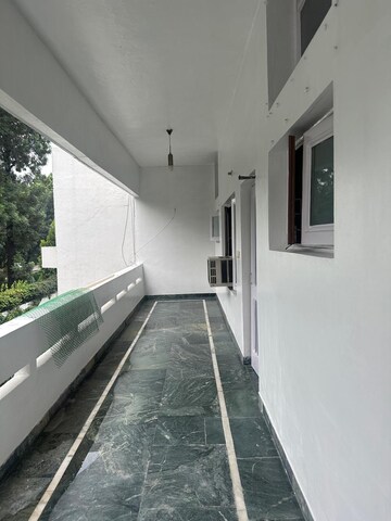 Balcony in 3 BHK Builder Floor at Sector 36 – for Rent