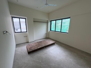 Room in 2.5 BHK Apartment at Raheja Heaven, Juhu – for Rent