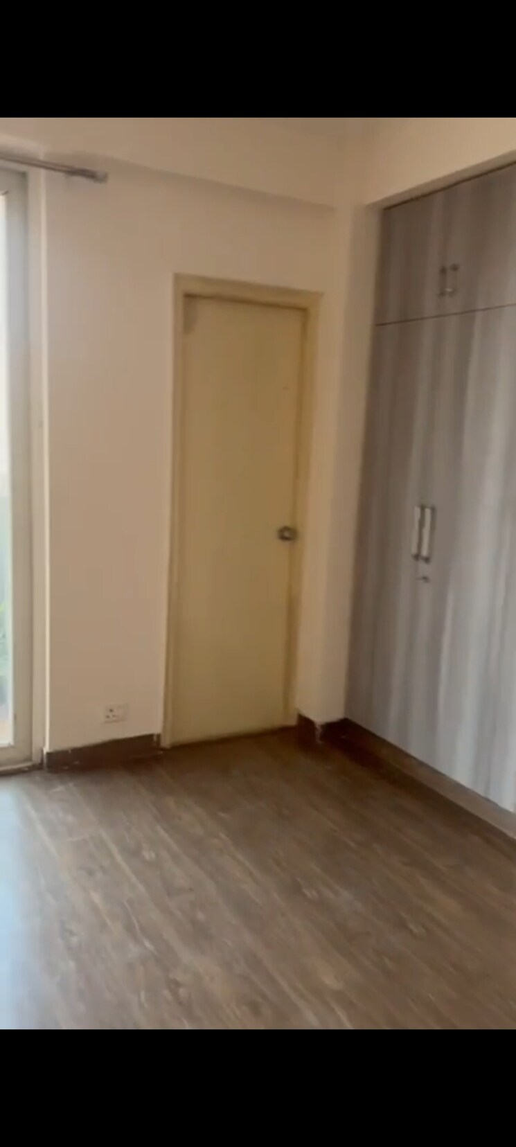 Room, spring-meadows 3 Bedroom 1520 Sq.Ft. Apartment In Tech Zone 4 Greater Noida Greater Noida 9502448