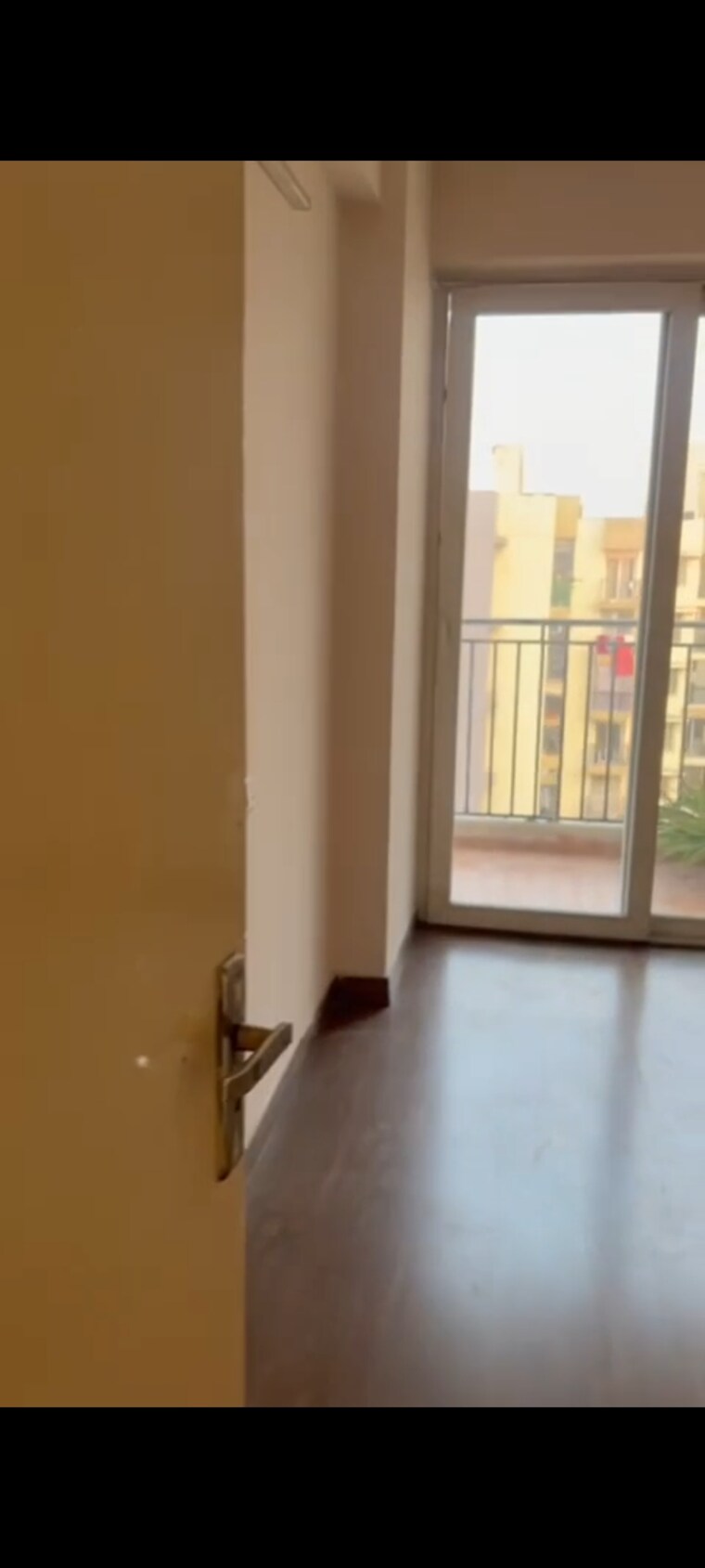 Room, spring-meadows 3 Bedroom 1520 Sq.Ft. Apartment In Tech Zone 4 Greater Noida Greater Noida 9502448